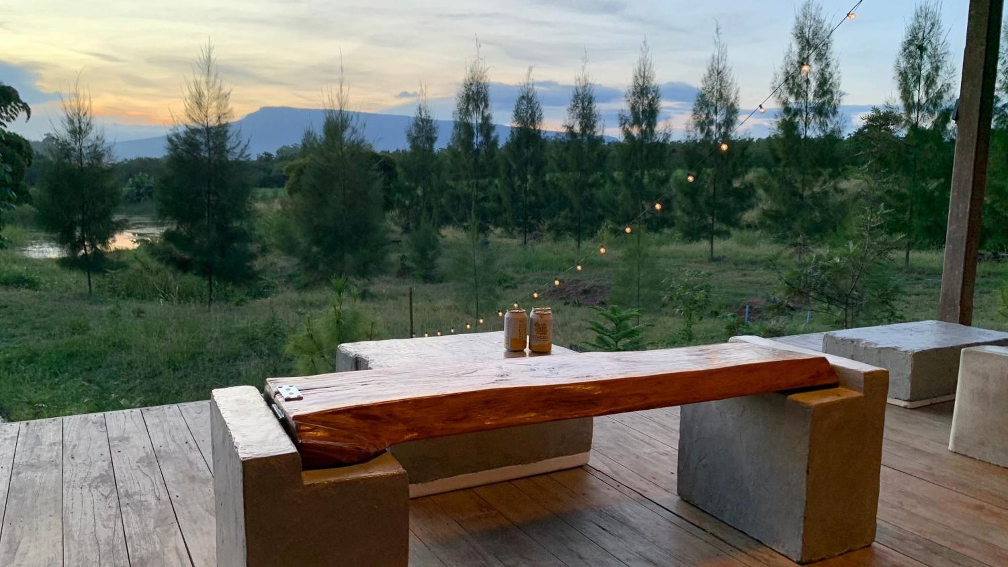 ฟาร์มแกะภูกระดึง Waraporn Valley Ban Nong Tum Extérieur photo